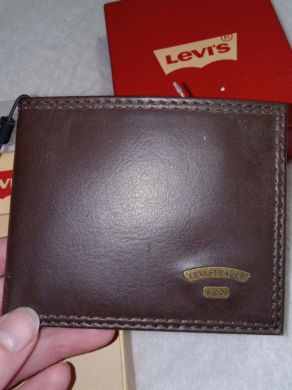 Levi's Men's Leather Bifold Wallet Brown RFID NWT Gift Box